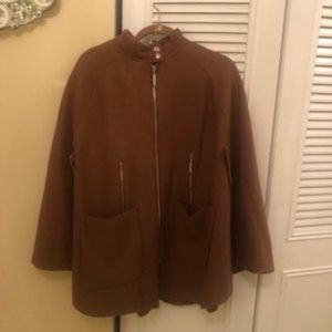 Cape/Poncho tan wool